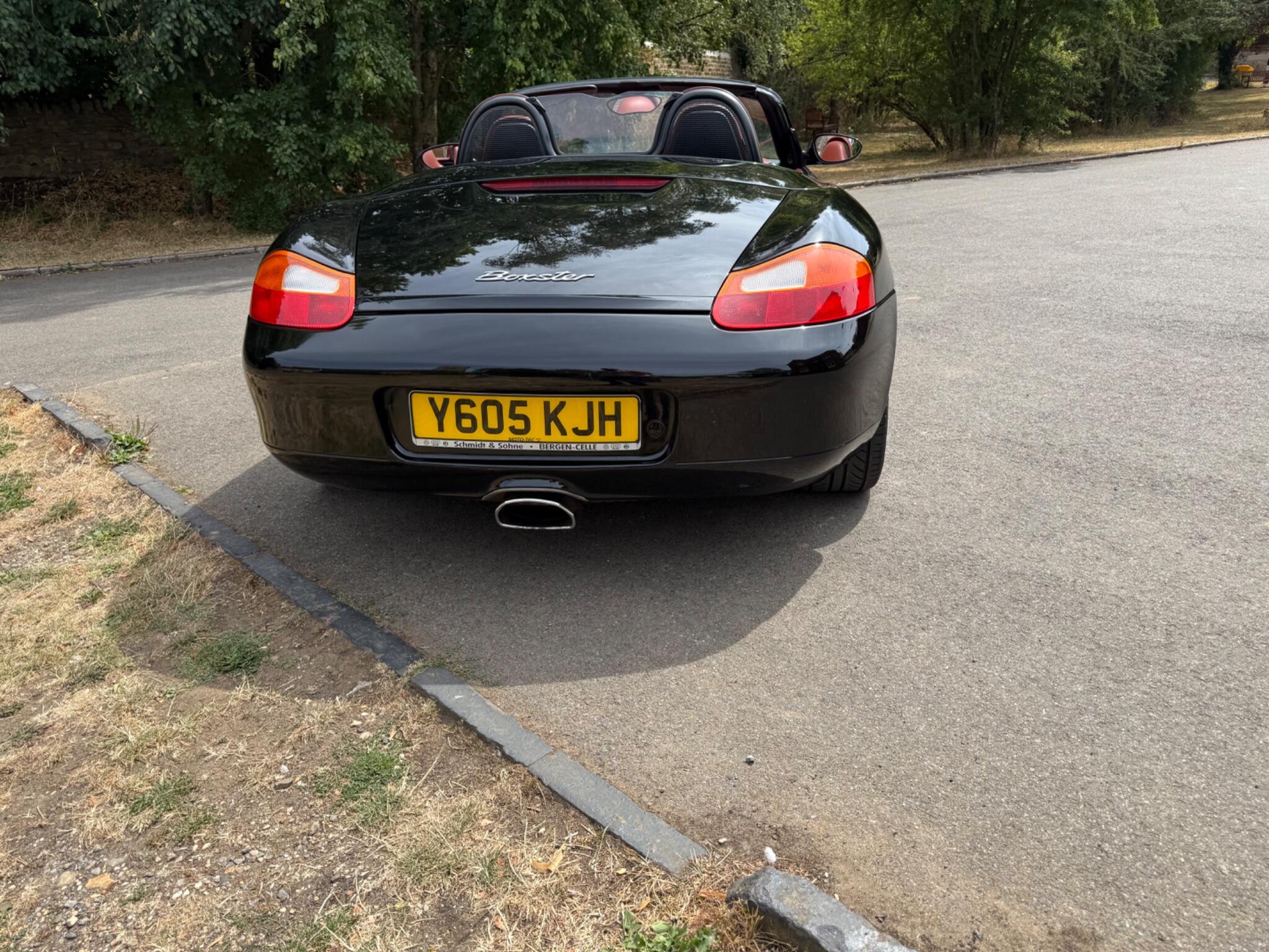 Porsche Boxster 2.7 986 2dr — photo 61 of 86